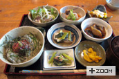邑の小鉢御膳(馬ユッケセット)